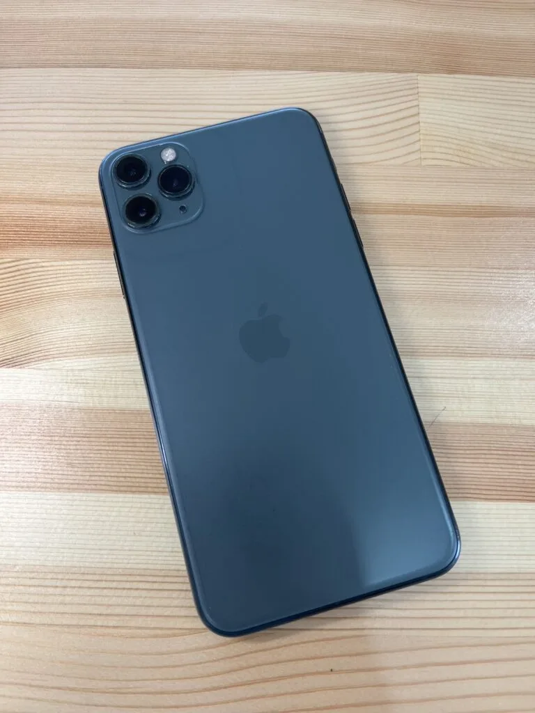 【iPhone11Promax】256GB ミッドナイトグリーン 熊谷市のお客様に買取のご依頼いただきました！
