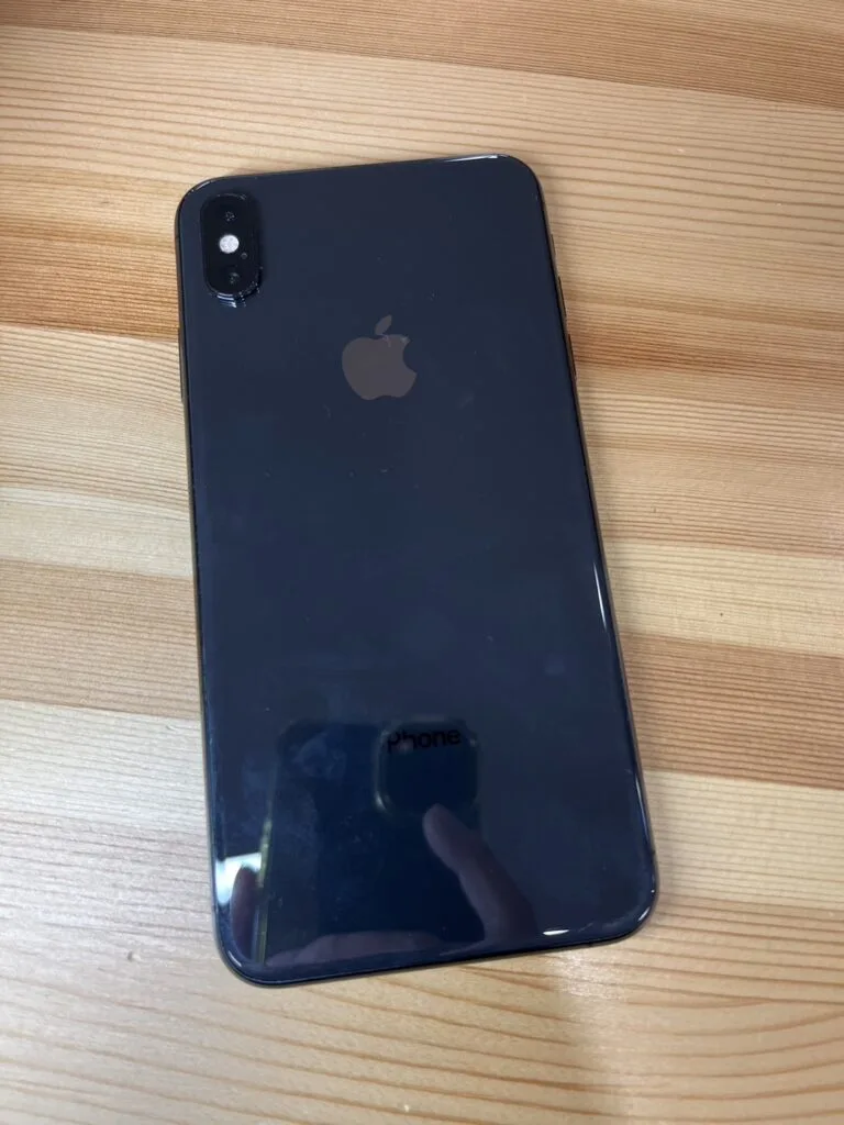 当店で買取したiPhone X（中古品）