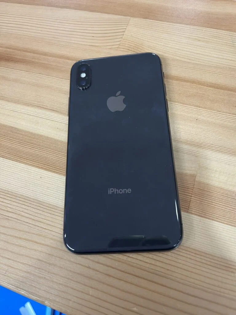 当店で買取したiPhone X（中古品）